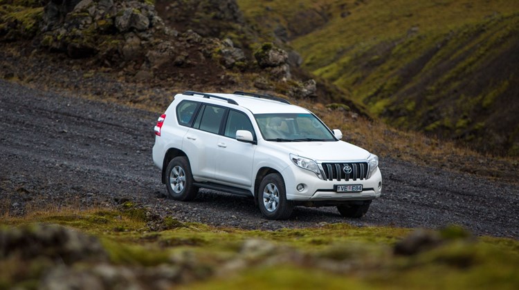 How to Select the Right Car for Your Iceland Trip 