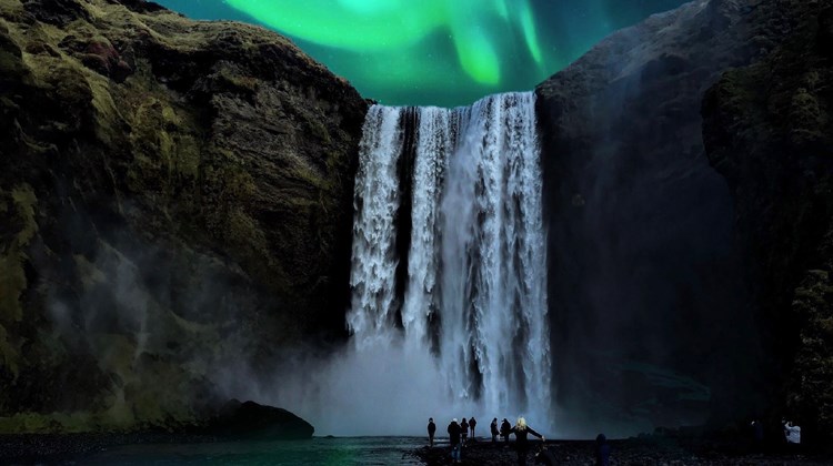 9 Reasons Why Iceland Makes for an Ideal Group Holiday Location