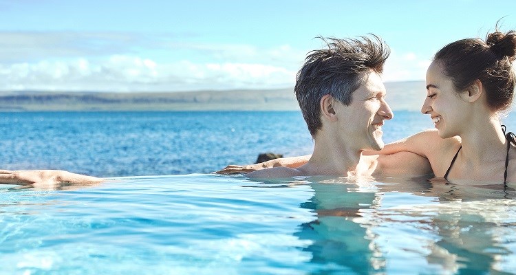 A Guide to Swimming Pools in Iceland