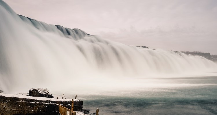 Ultimate Guide to Waterfalls in Iceland