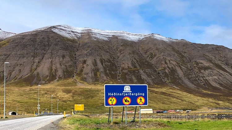 Ultimate Guide to Road Signs in Iceland