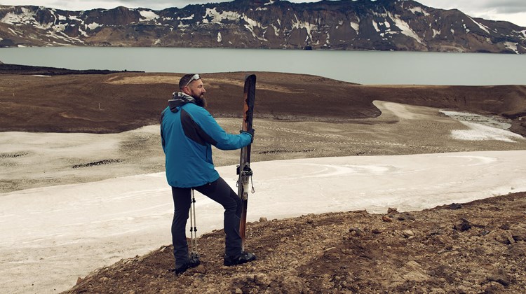 Ultimate Guide to Skiing in Iceland