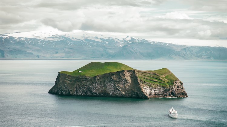 The Best Islands in Iceland to Visit