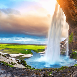 Your Guide to 48 Hours in Iceland - Iceland Car Rental (2)