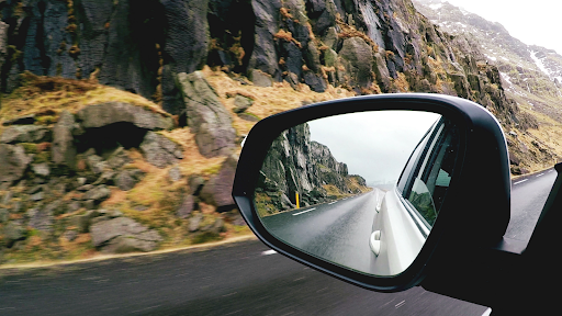 Driving etiquette for Icelandic roads