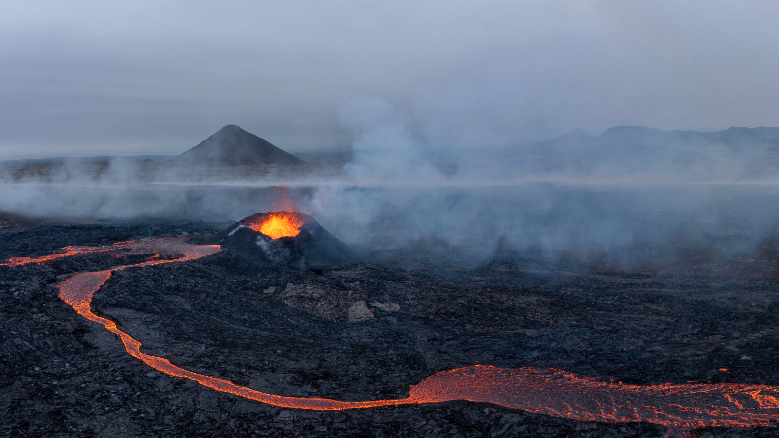 The long flow of lava from the Litli-Hrútur volcanic eruption.